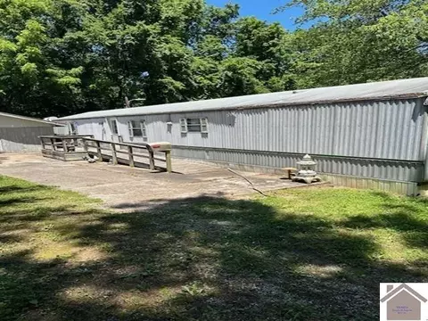 250 B Hall Rd, Cadiz, KY 42211