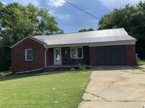 1206 6th St, Mayfield, KY 42066