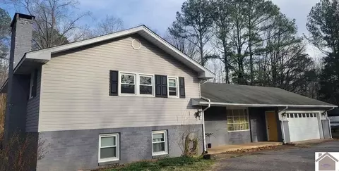 2470 Foundry Hill Rd, Puryear, TN 38251
