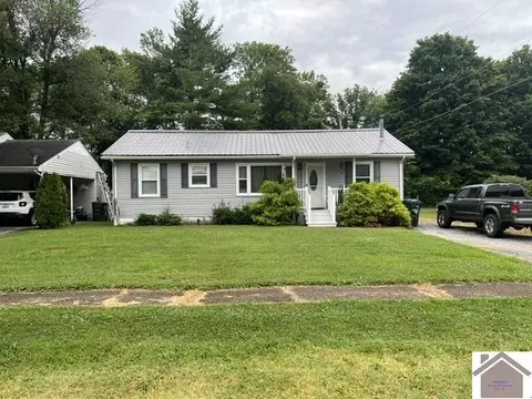 181 Mohawk Dr, Paducah, KY 42001