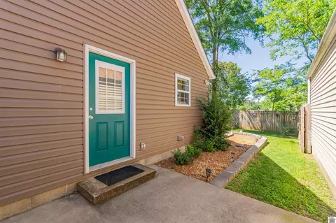 414 Chantilly Dr, Murray, KY 42071 photo 17