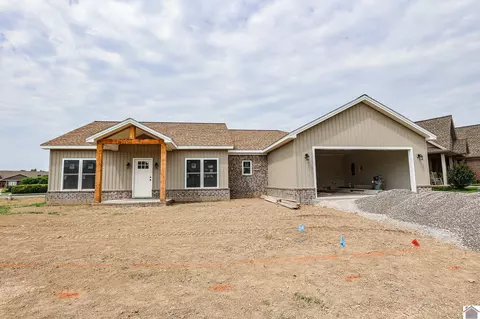 5330 Shelldrake Ln, Paducah, KY 42001