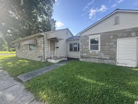 1332 N N St, Paducah, KY 42001