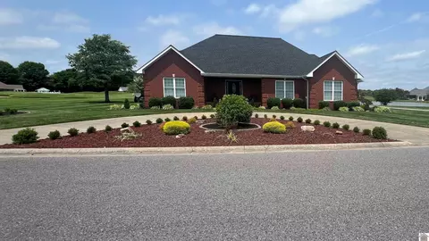 112 Clubhouse Dr, Ledbetter, KY 42058