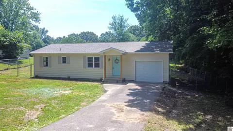 351 Windsor Dr, Calvert City, KY 42029