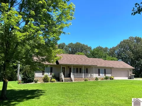 198 Sunshine Ln, Murray, KY 42071