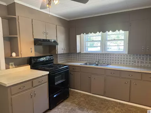 309 Irvan St, Murray, KY 42071 photo 5