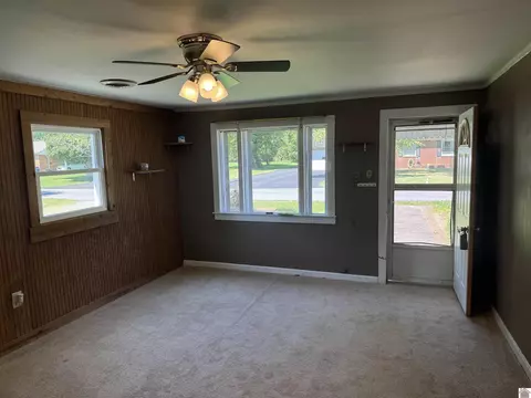 309 Irvan St, Murray, KY 42071 photo 2