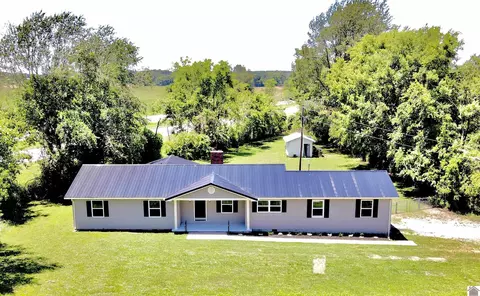 3845 Memory Ln, Hopkinsville, KY 42240