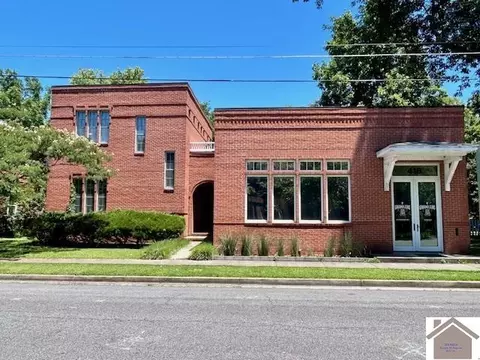 420-418 7th St, Paducah, KY 42001