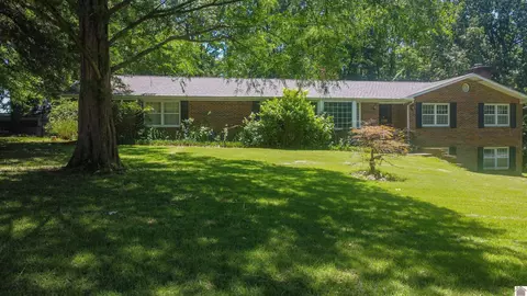 120 Forsythia Dr, Paducah, KY 42003