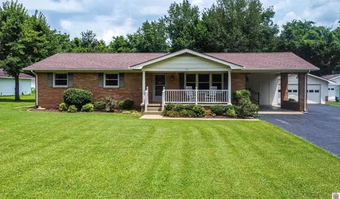 151 Summit Dr, Paducah, KY 42003
