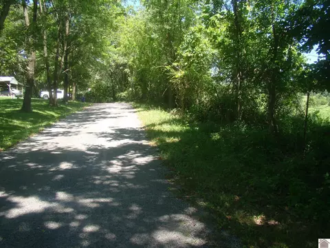 115 Ryan Rd, Cadiz, KY 42211