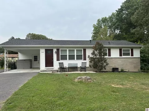 560 Evergreen St, Calvert City, KY 42029