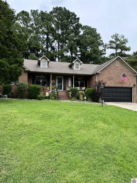 315 Old Farm Rd, Paducah, KY 42001