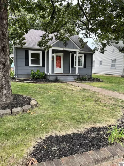 2133 Monroe St, Paducah, KY 42001