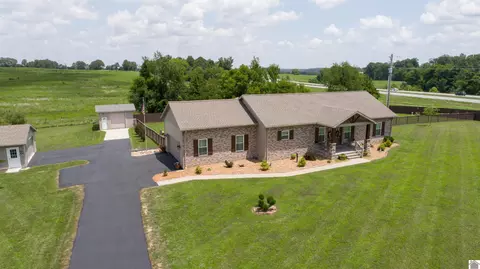 230 Heritage Trce, Cadiz, KY 42211