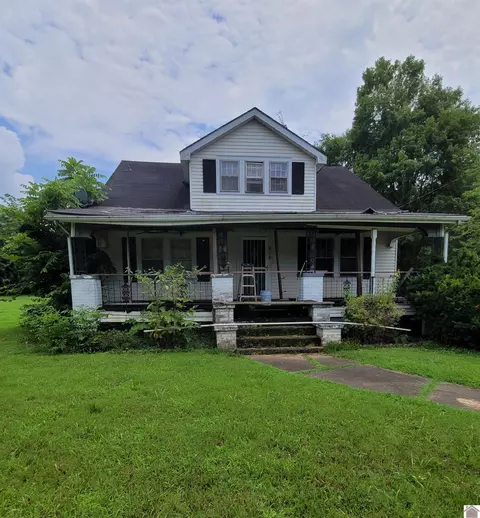 516 E 12th St, Benton, KY 42025