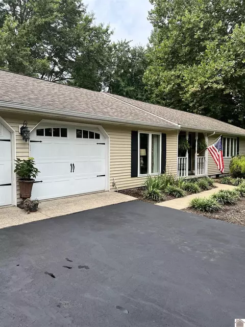 752 Clarks Ferry Rd, Ledbetter, KY 42058
