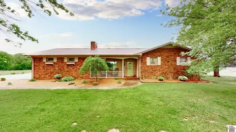 261 Faxon Ard, Murray, KY 42071