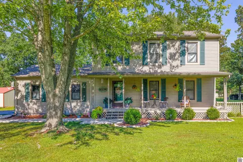 565 Eleanor Dr, Paducah, KY 42003