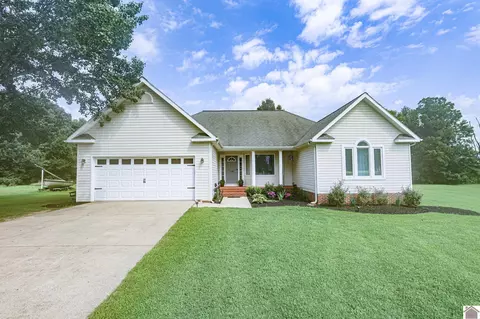 165 Oxford Ln, Paducah, KY 42001