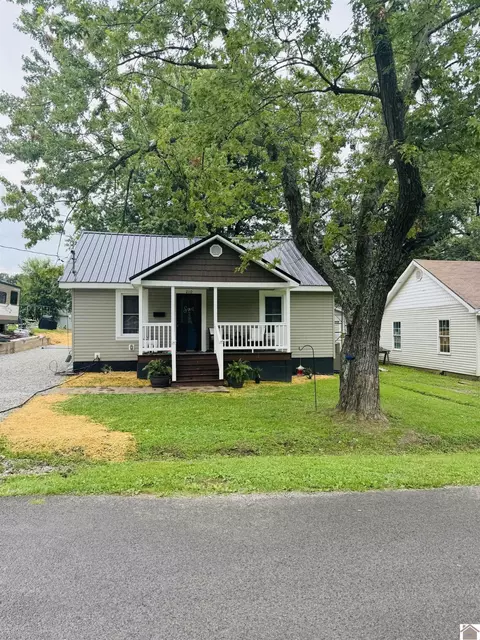 210 Center St, Princeton, KY 42445