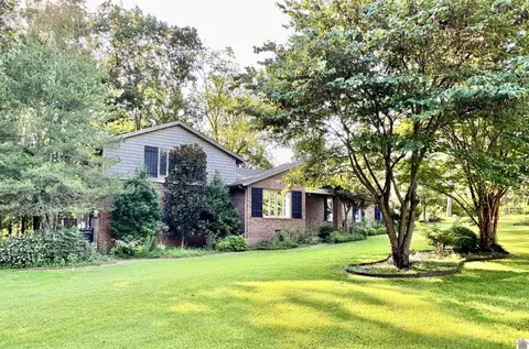 461 King Richard, Murray, KY 42071