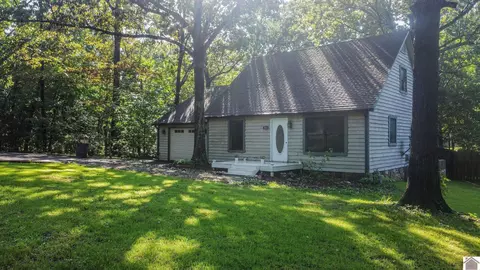 531 Chickasaw Bluff Rd, Benton, KY 42025