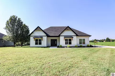 760 Krebs Station Rd, Paducah, KY 42003