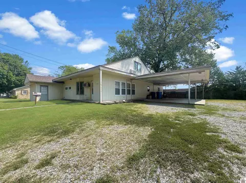 330 N 5th St, Murray, KY 42071 photo 2