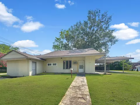 330 N 5th St, Murray, KY 42071