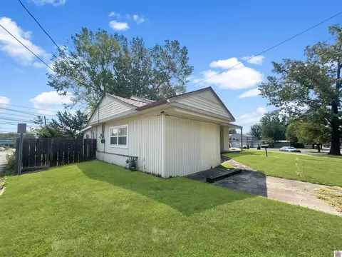 330 N 5th St, Murray, KY 42071 photo 5