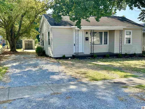 602 Olive St, Benton, KY 42025