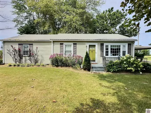 2807 Kirksey Rd, Murray, KY 42071