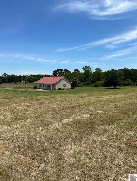 4052 Airport Rd, Murray, KY 42071