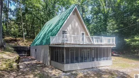 99 Edgewater Dr, Cadiz, KY 42211