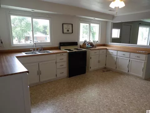 40 Sid Darnall Rd, Benton, KY 42025 photo 4
