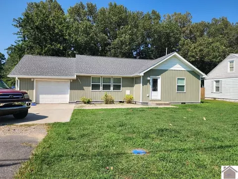 3236 Estes Ln, Paducah, KY 42003