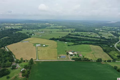 202 Mount Zion Church Rd, Marion, KY 42064