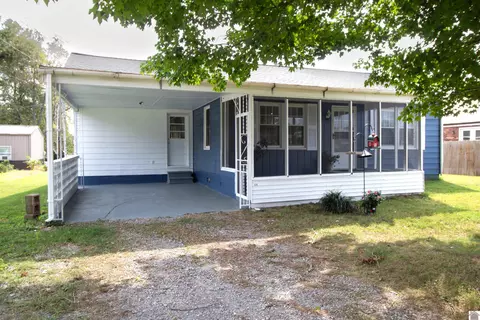 626 Olive St, La Center, KY 42056