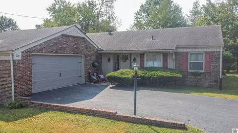 200 E 18th St, Benton, KY 42025