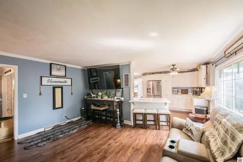 200 E 18th St, Benton, KY 42025 photo 10