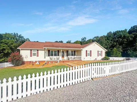 5379 State Route 1124, Farmington, KY 42040