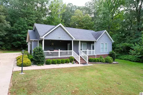 935 Wayside Dr, Paducah, KY 42003