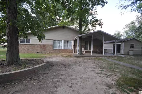 4387 Jackson School Rd, Benton, KY 42025