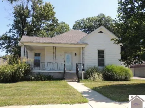 814 S 3rd St, Mayfield, KY 42066
