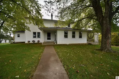 184 Rooster Rd, Marion, KY 42064