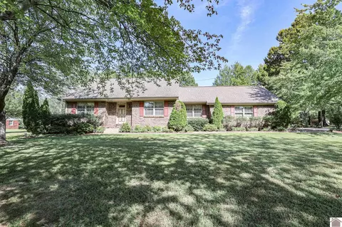 230 Mark Dr, Paducah, KY 42001