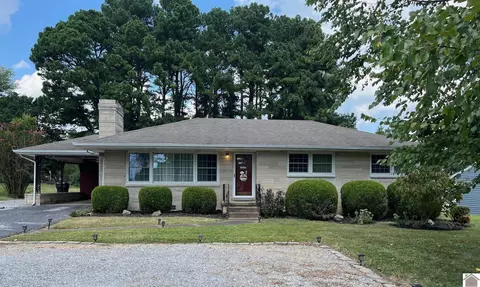 229 Calvert Dr, Paducah, KY 42003
